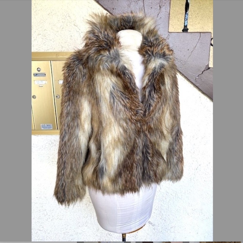$495 ZADIG & VOLTAIRE Fame Faux Fur  Short Jacket NWOT/sz S - Picture 9 of 16